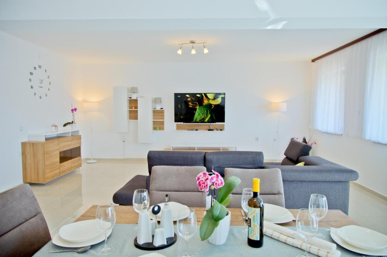 Apartment Karolina - Green Oasis PUY Exterior foto