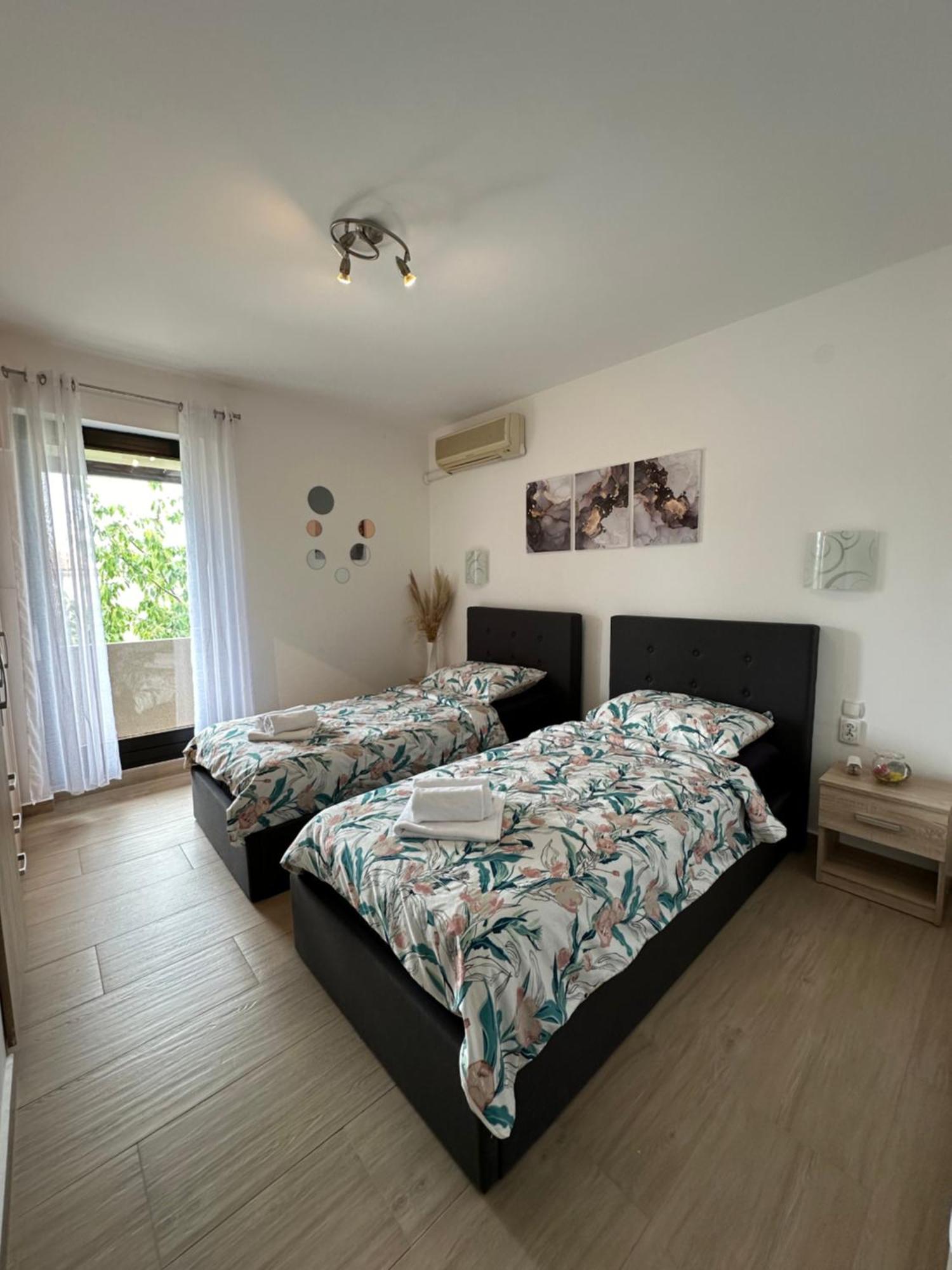 Apartment Karolina - Green Oasis PUY Exterior foto