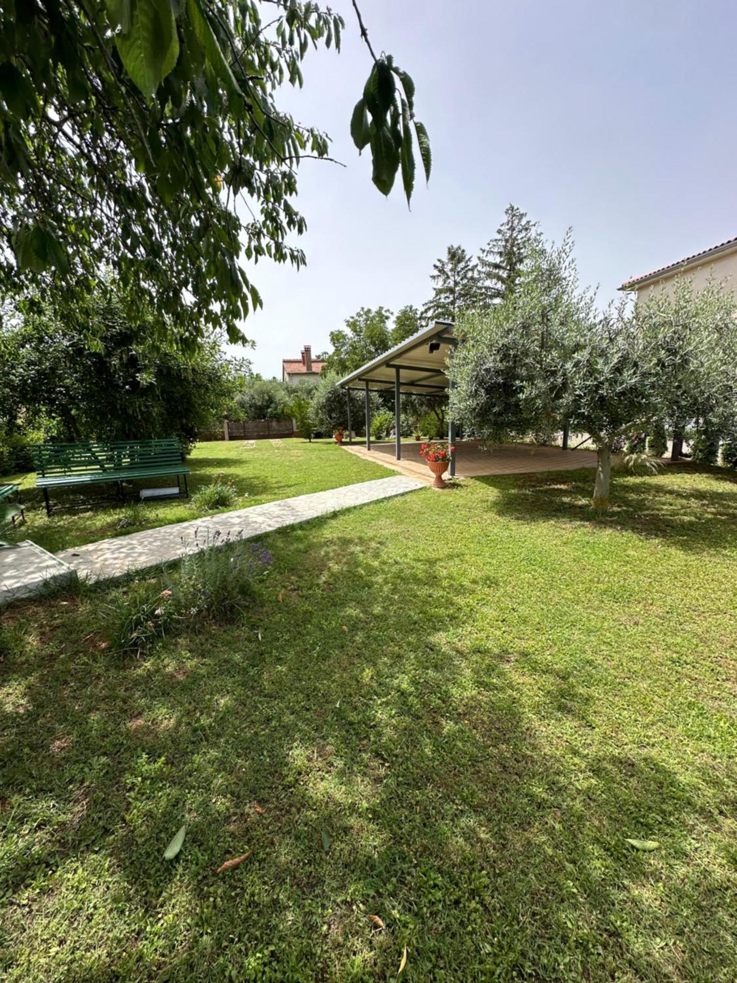 Apartment Karolina - Green Oasis PUY Exterior foto
